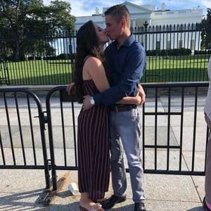 Meet your Posher, Beatriz